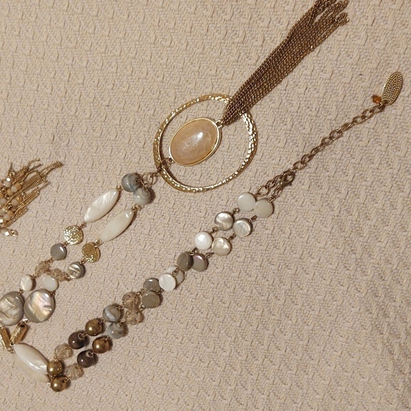 Jules B Beaded Necklace and bracelet bundle with earrings - Picture 6 of 10